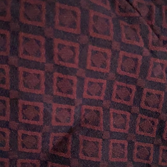 Stretch pencil skirt AND black cropped sleeveless top, both XS - Picture 4 of 4